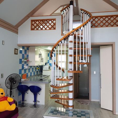 Rainbow Hill Pension Намхэ Экстерьер фото