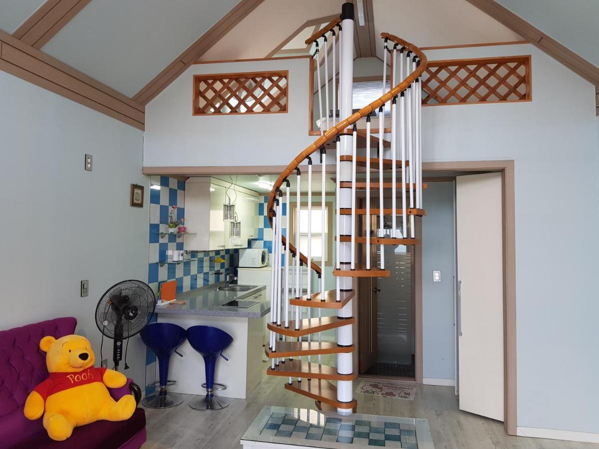 Rainbow Hill Pension Намхэ Экстерьер фото